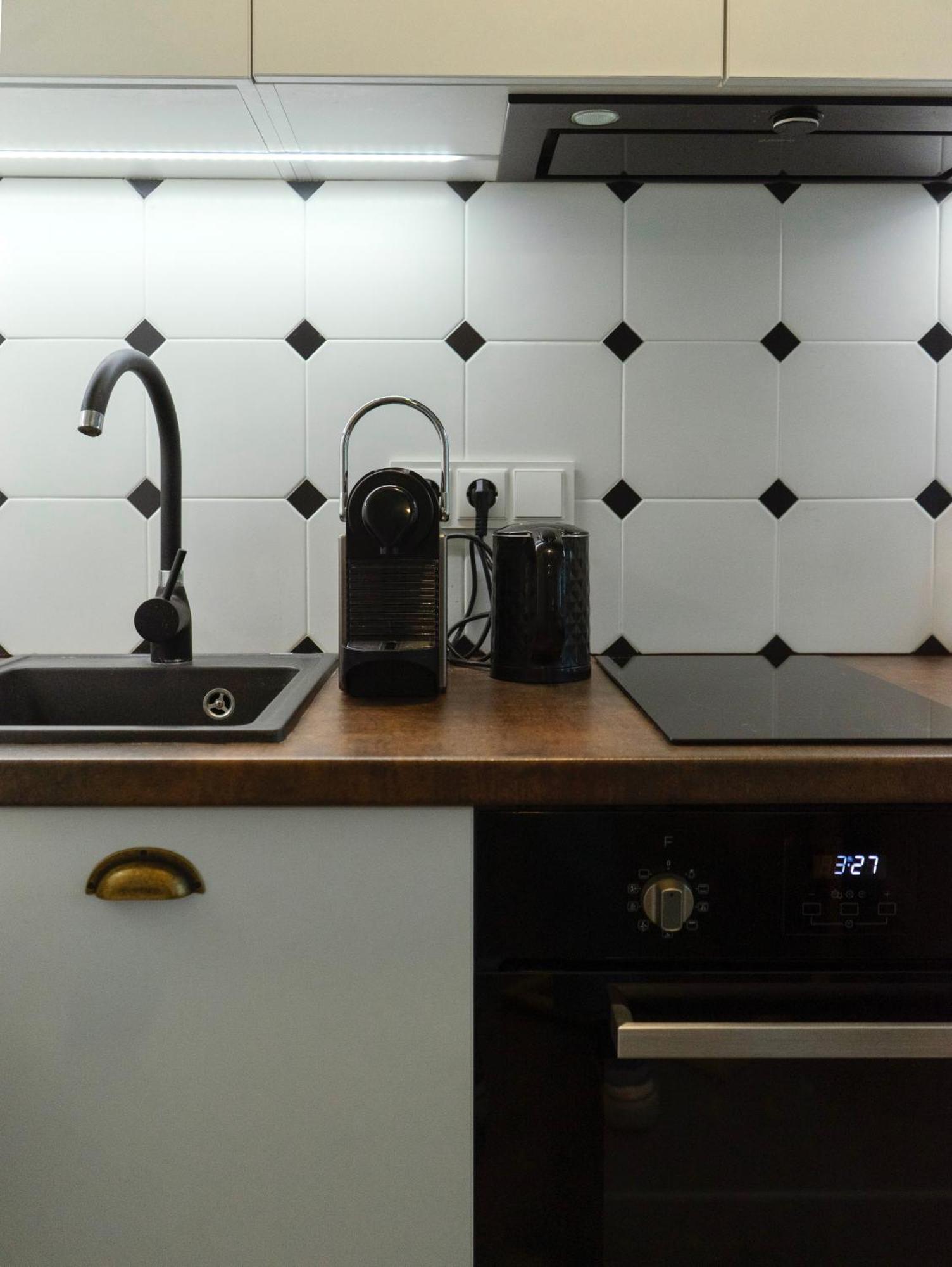Petite City Centre Apartment Šiauliai Buitenkant foto