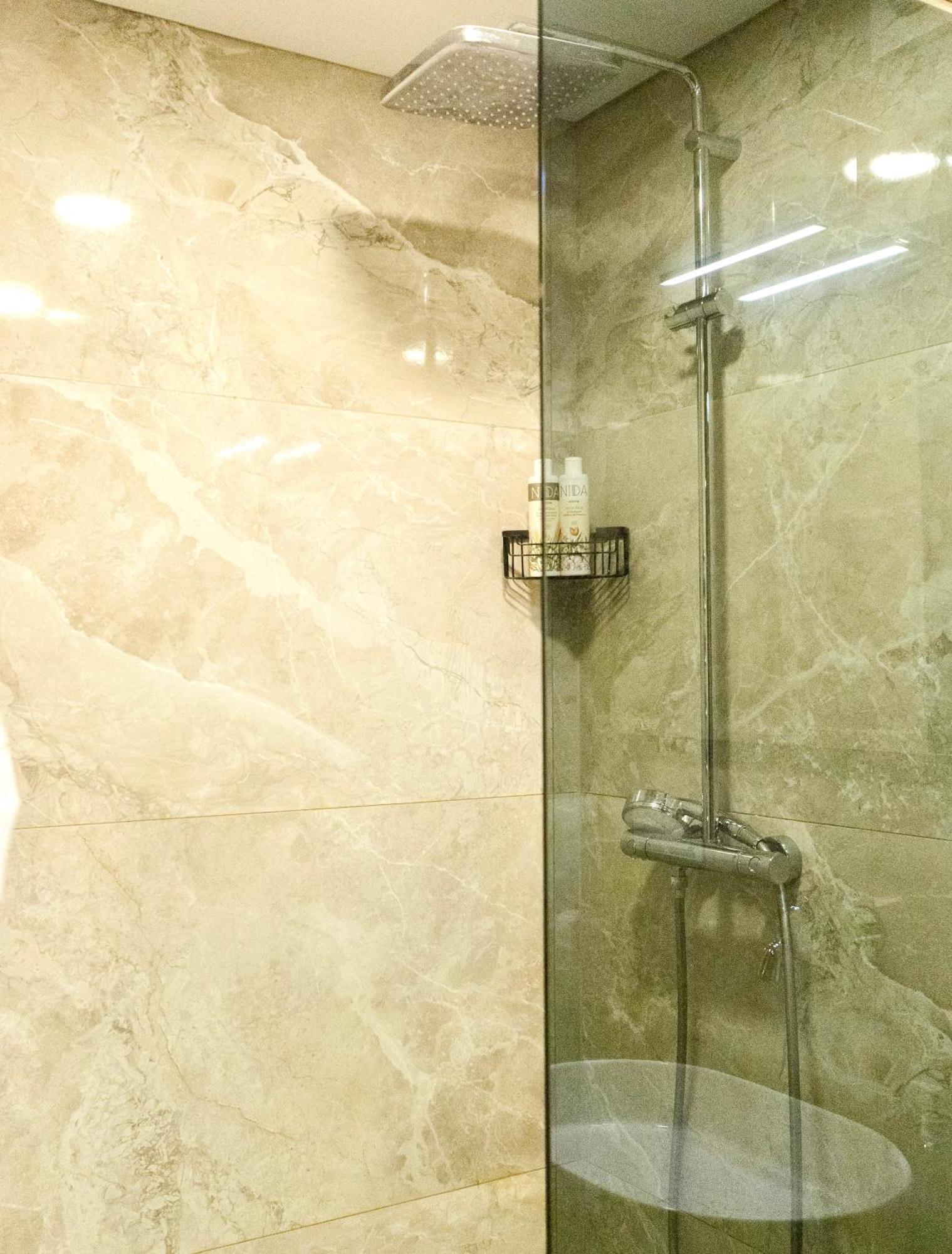 Petite City Centre Apartment Šiauliai Buitenkant foto